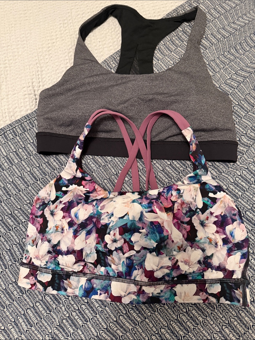 lululemon athletica sports bra lot size 8